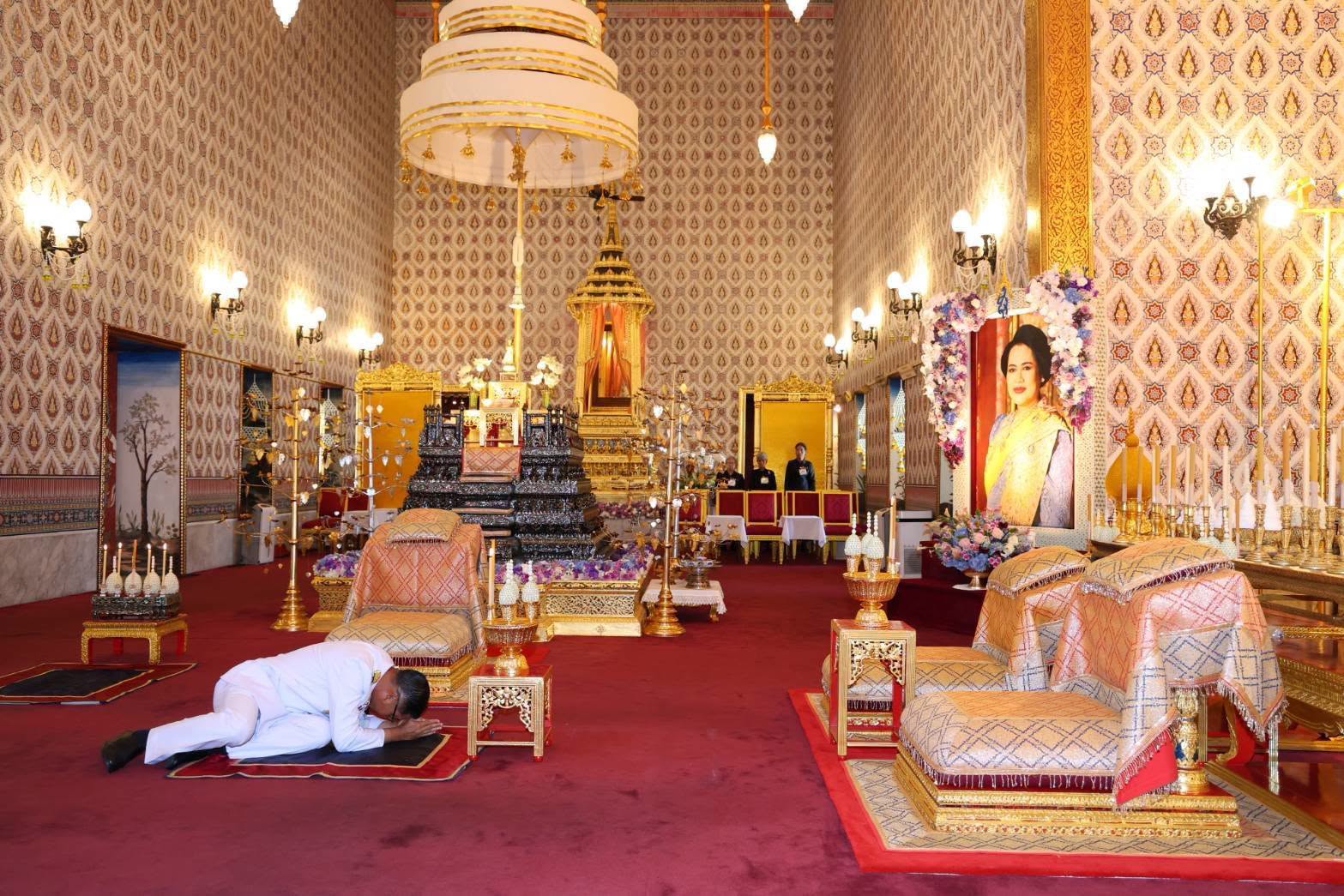 title - ปฏิรูปที่ดินจังหวัดเพชรบุรี พร้อมด้วย เจ้าหน้าที่ ส.ป.ก.เพชรบุรี ร่วมเป็นเจ้าภาพพระพิธีธรรมสวดพระอภิธรรมพระบรมศพสมเด็จพระนางเจ้าสิริกิติ์ พระบรมราชินีนาถ พระบรมราชชนนีพันปีหลวง และถวายสักการะพระศพ สมเด็จพระเจ้าลูกเธอ เจ้าฟ้าพัชรกิติยาภา